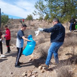 Más de 400 personas participan en el Proyecto Libera de recogida de basura en los parajes naturales de Alcantarilla